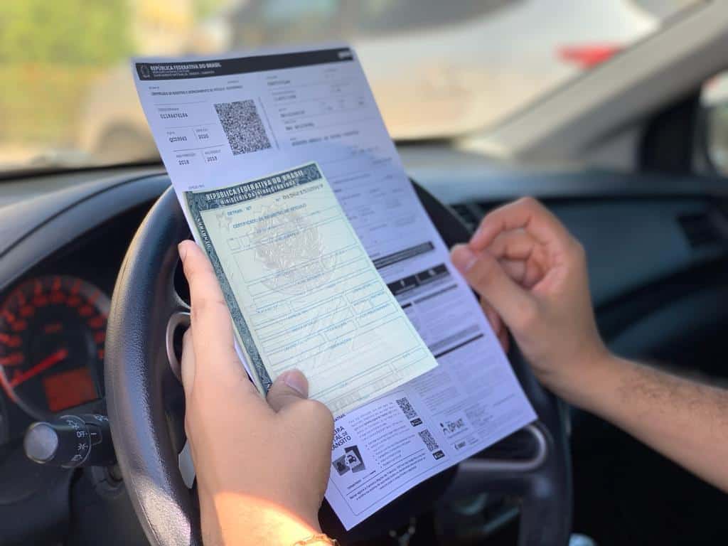 Puxar documento de moto: saiba como consultar seus débitos 