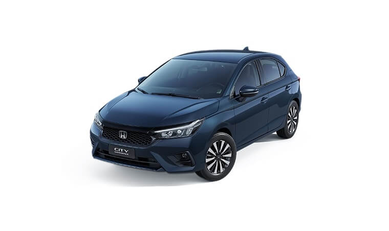 Honda City Hatch azul em fundo branco, exibido em perspectiva frontal para destacar o design moderno, acabamento refinado e perfil compacto. A imagem apresenta o modelo como uma opção entre os melhores carros para mulheres, combinando conforto, tecnologia e versatilidade.